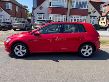 Used Volkswagen Golf 2015 for sale - 78728110: Photo