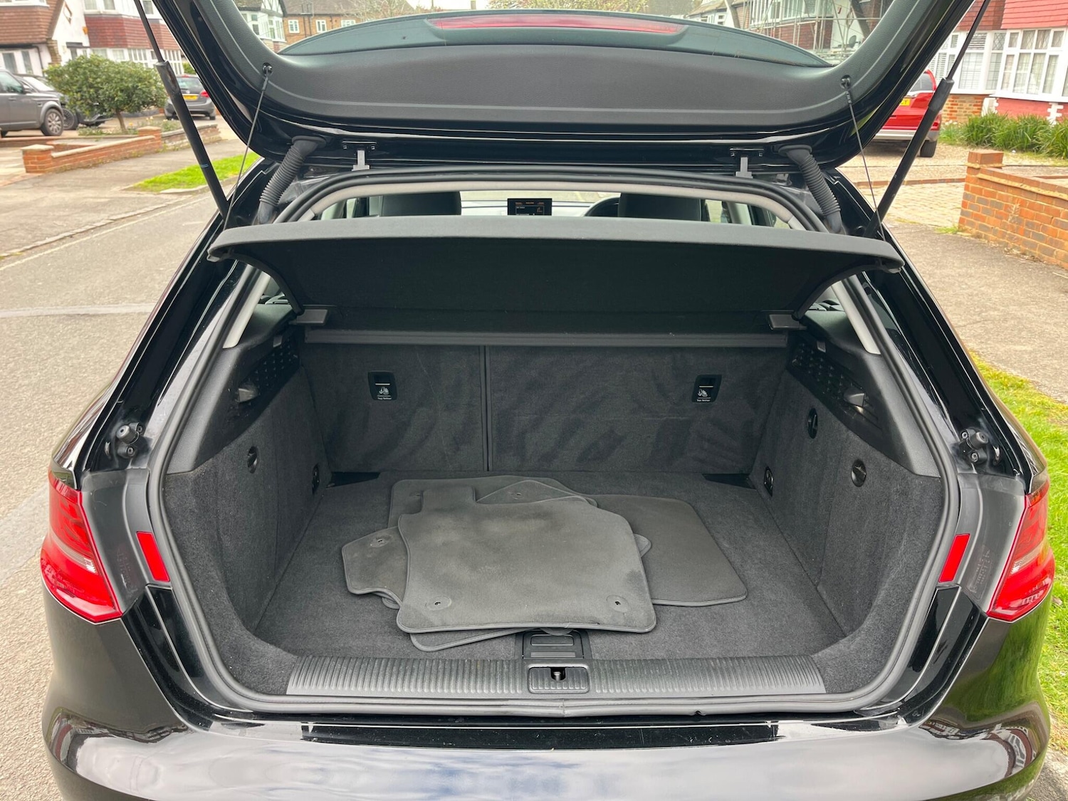 Used Audi A3 2014 for sale - 78086801: Photo 10