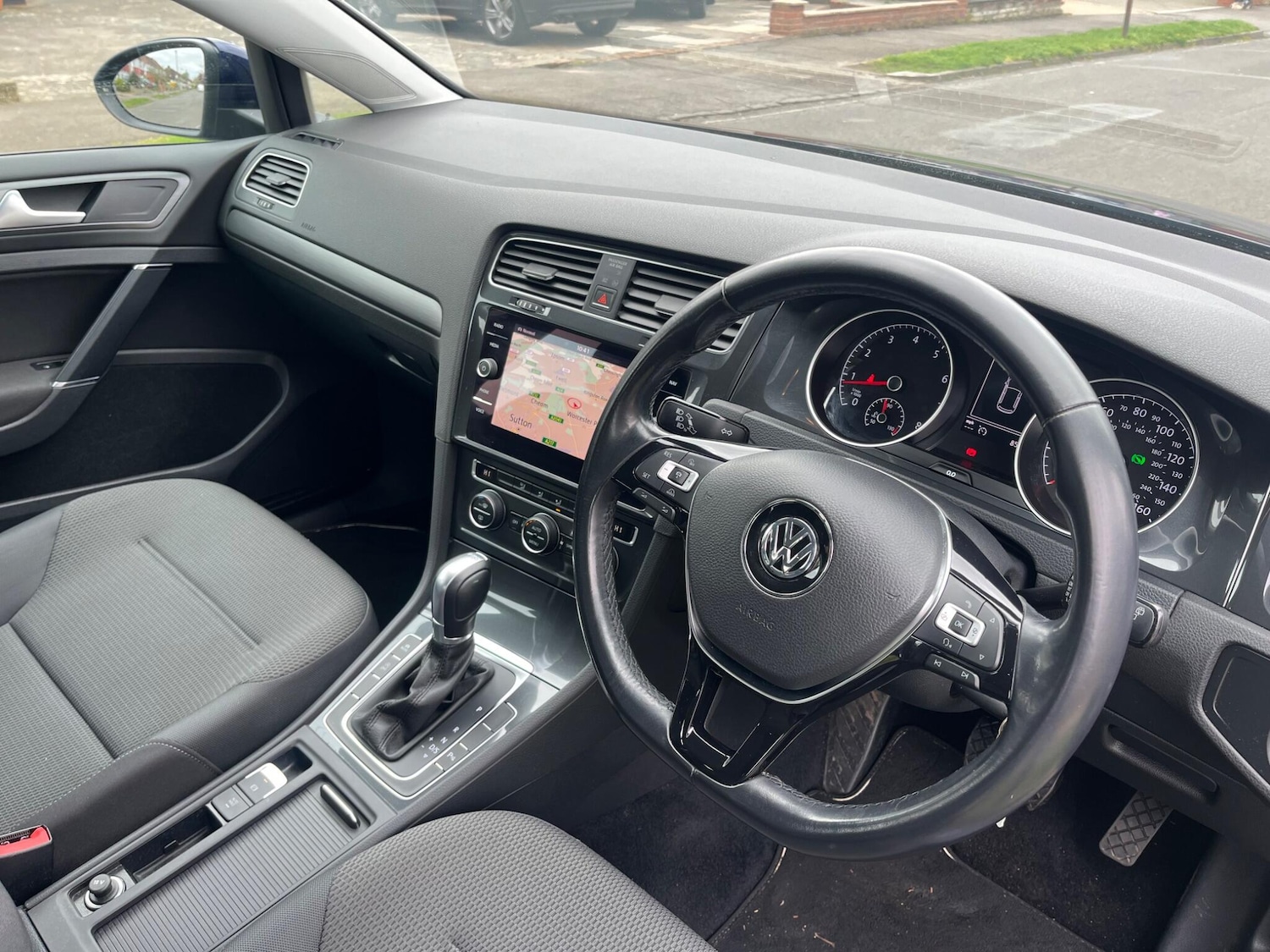 Used Volkswagen Golf 2018 for sale - 78115934: Photo 6