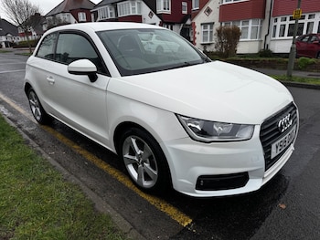 Used Audi A1 2015 for sale - 77440100: Photo