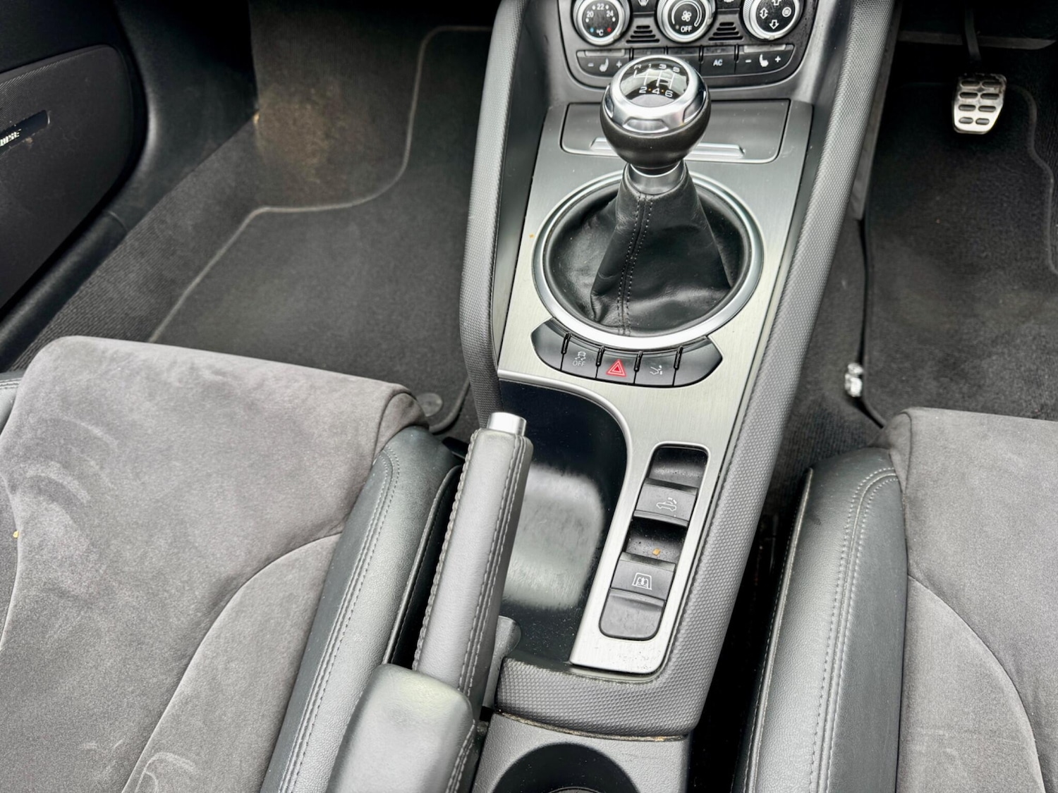 Used Audi TT 2011 for sale - 77883377: Photo 17