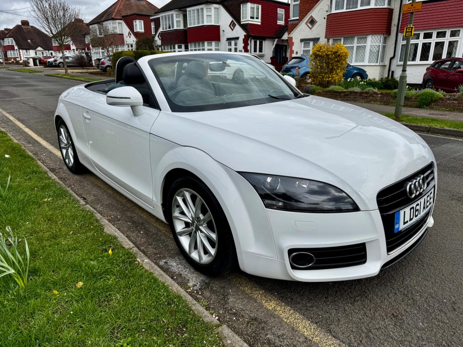 Used Audi TT 2011 for sale - 77883377: Photo 3