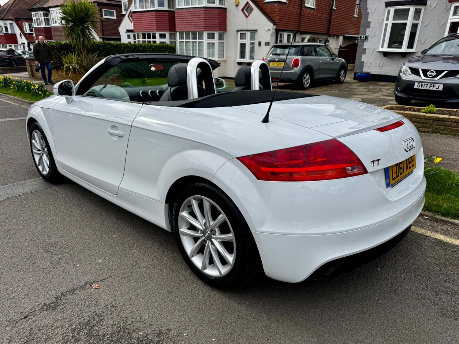Used Audi TT 2011 for sale - 77883377: Photo 6