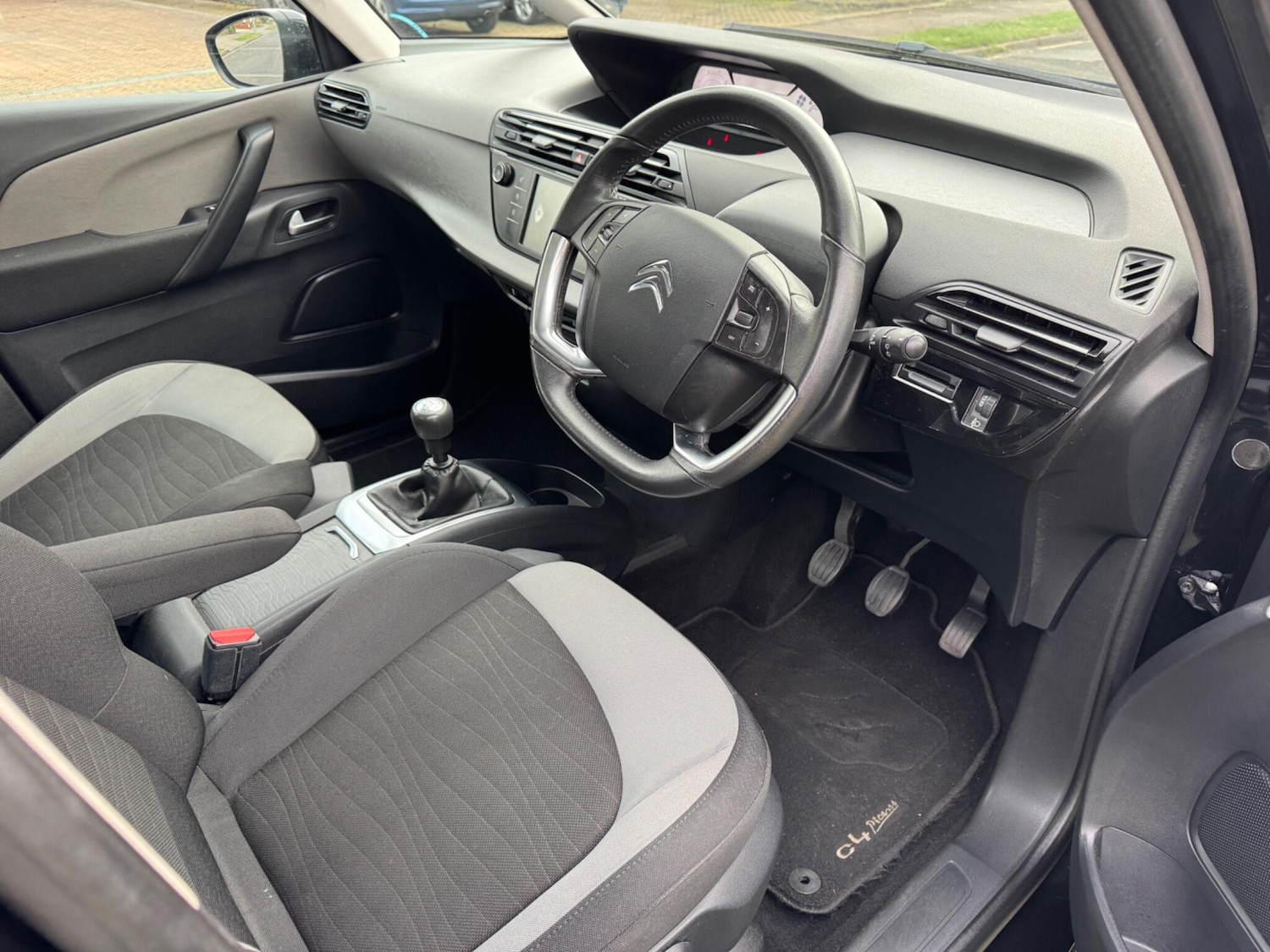 Used Citroen C4 Picasso 2015 for sale - 77396191: Photo 14