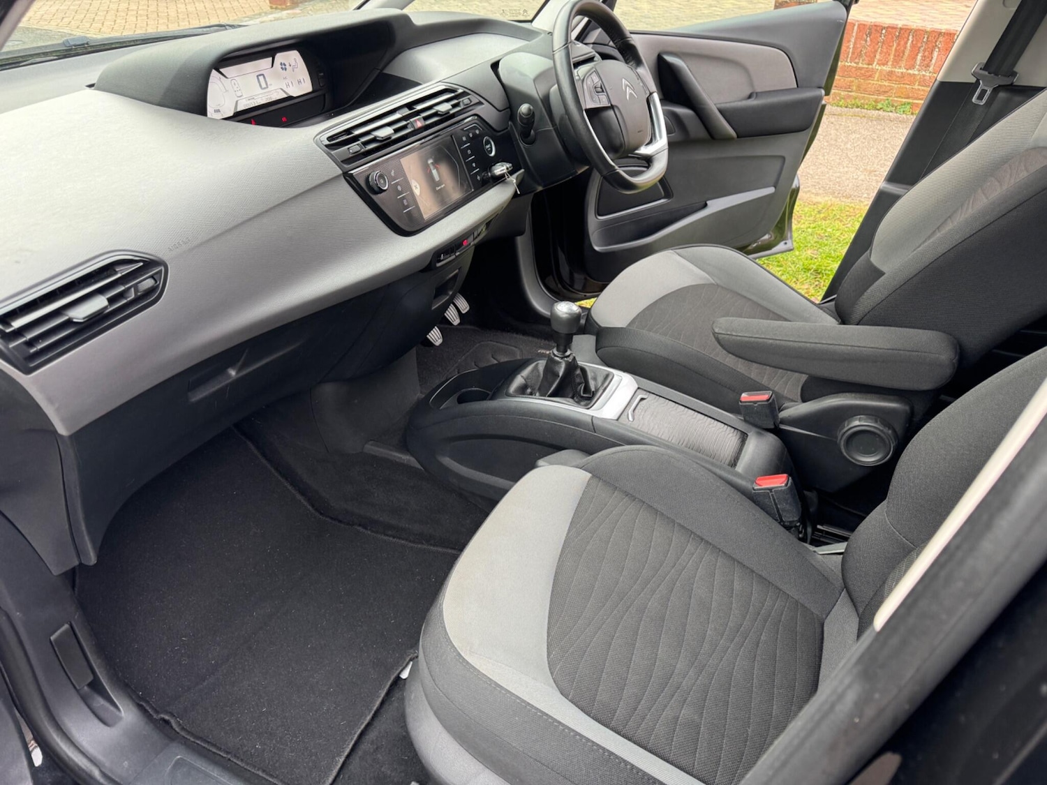 Used Citroen C4 Picasso 2015 for sale - 77396191: Photo 21