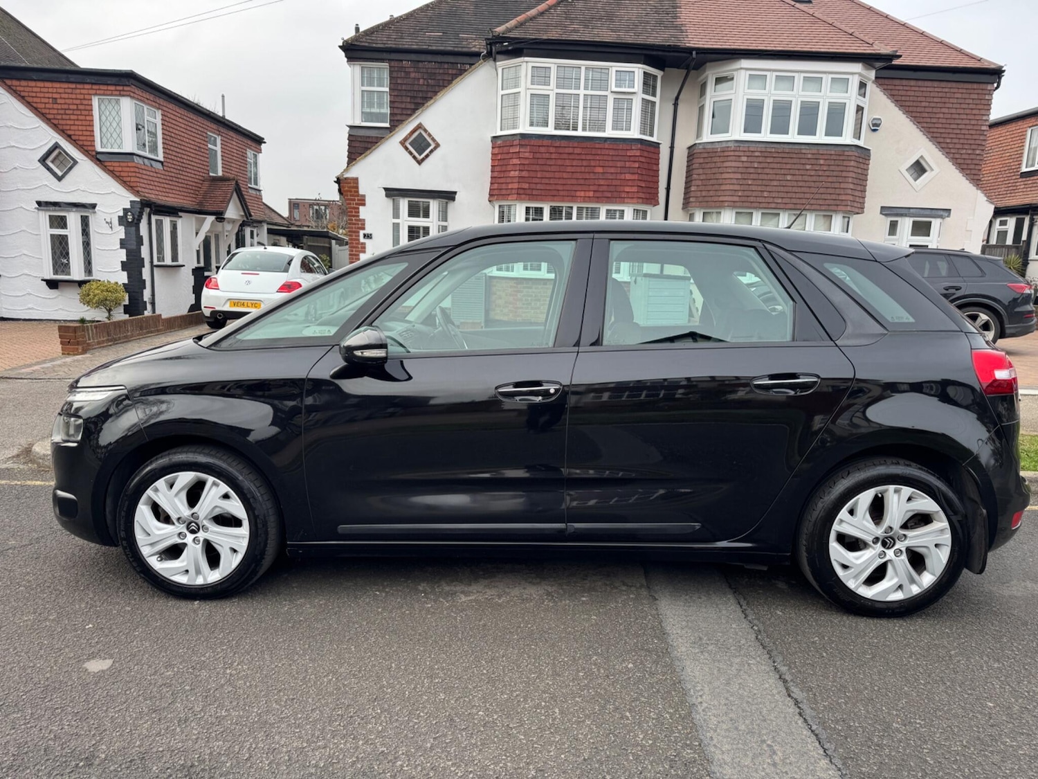 Used Citroen C4 Picasso 2015 for sale - 77396191: Photo 4
