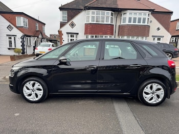 Used Citroen C4 Picasso 2015 for sale - 77396191: Photo