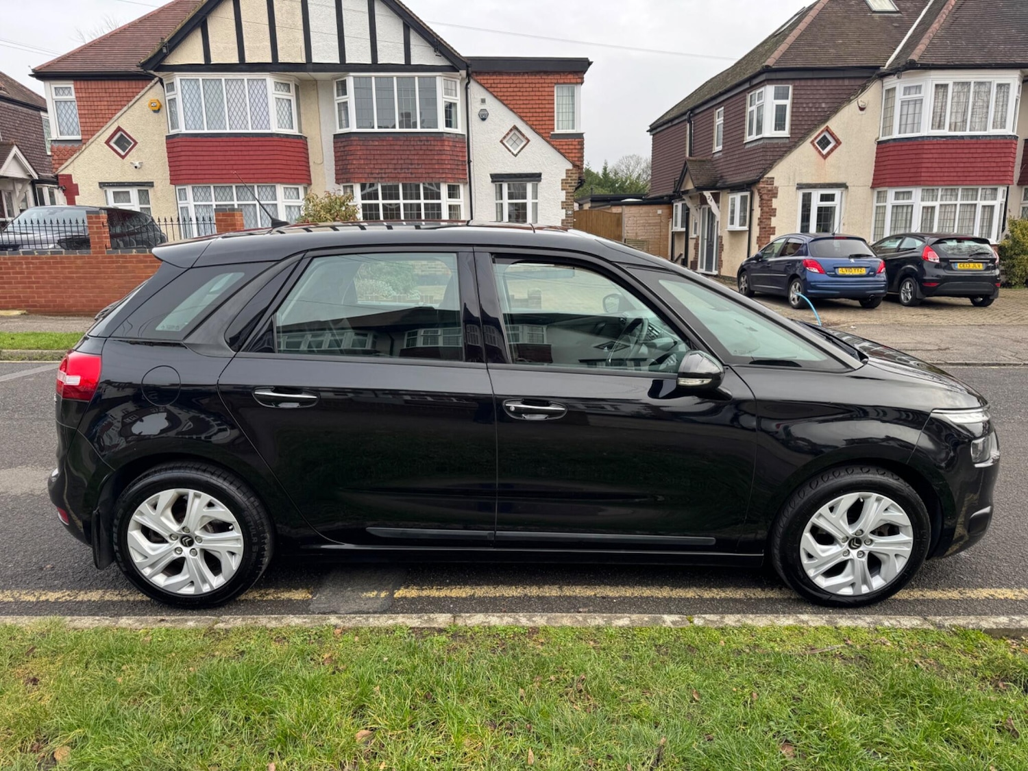 Used Citroen C4 Picasso 2015 for sale - 77396191: Photo 8