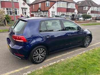 Used Volkswagen Golf 2018 for sale - 78291564: Photo