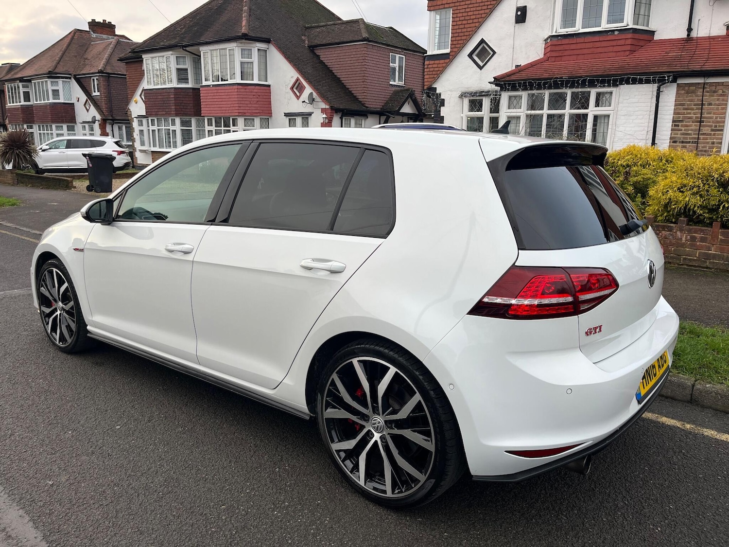 Used Volkswagen Golf 2016 for sale - 77386719: Photo 2