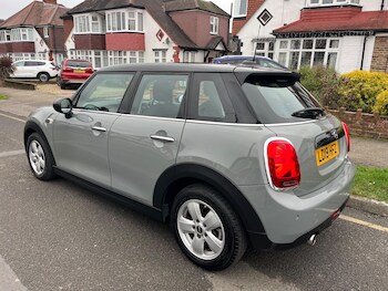 Used MINI Hatch 2019 for sale - 77395807: Photo