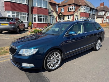 Used Skoda Superb 2012 for sale - 79520597: Photo
