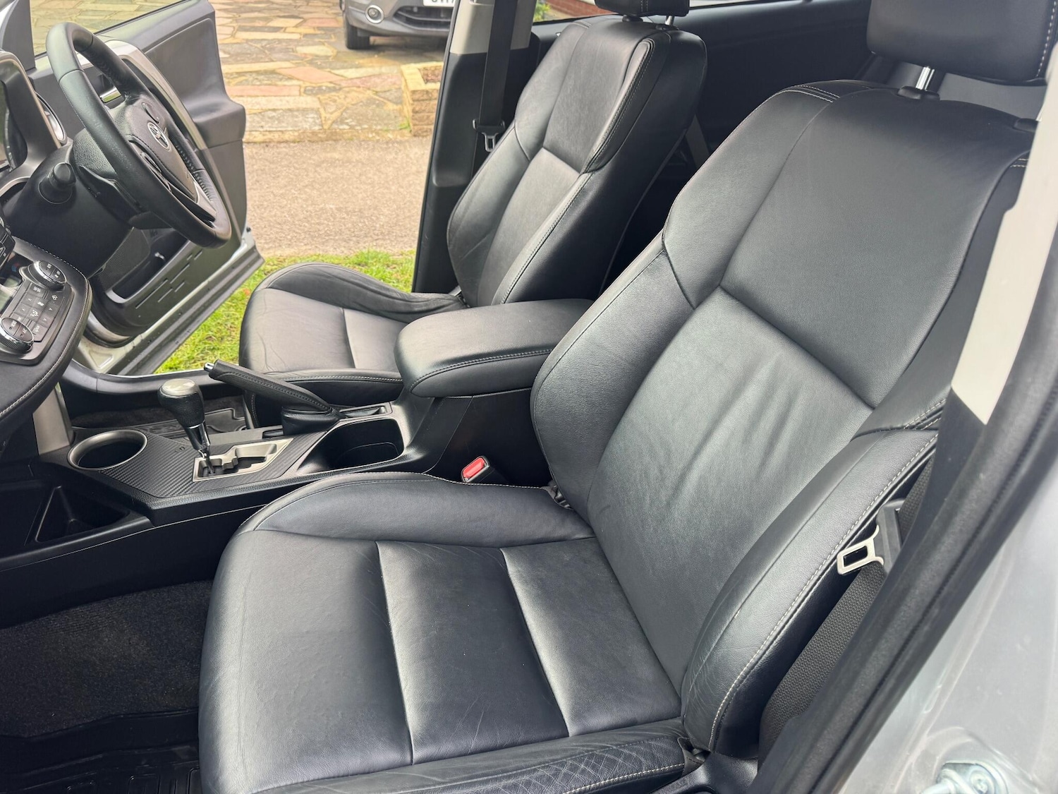 Used Toyota RAV4 2014 for sale - 77396182: Photo 16