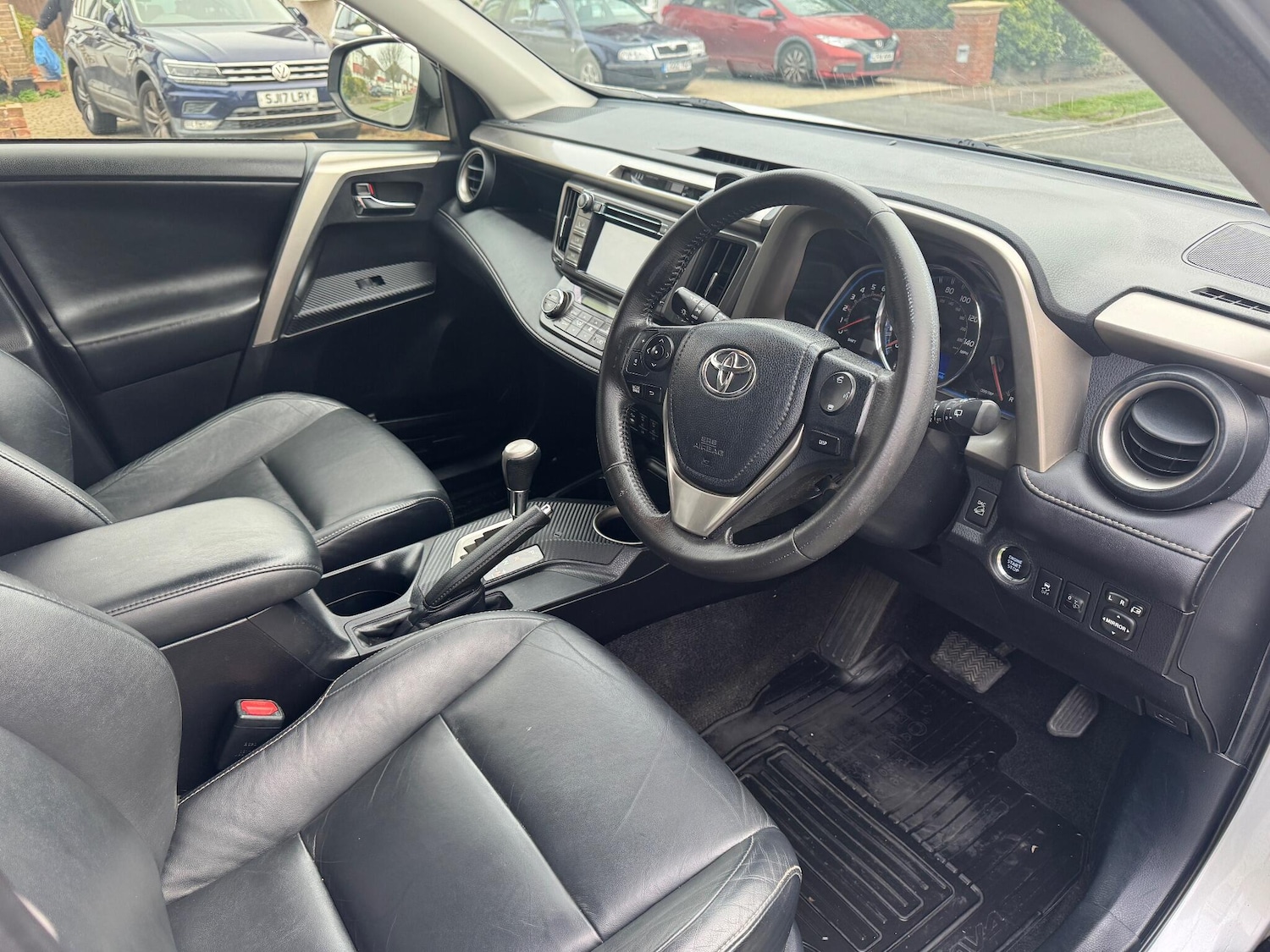 Used Toyota RAV4 2014 for sale - 77396182: Photo 9