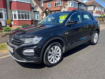 Used Volkswagen T-Roc 2019 for sale - 78636849: Photo