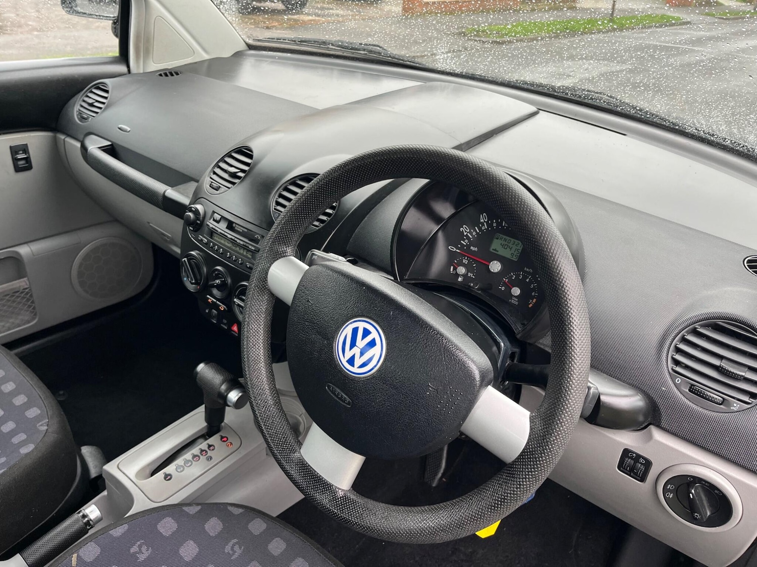 Used Volkswagen Beetle 2001 for sale - 77625982: Photo 10