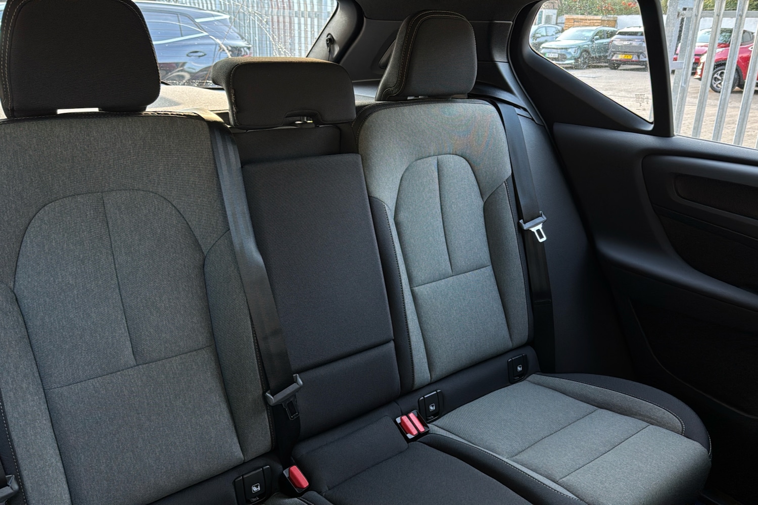 Used Volvo XC40 2023 for sale - 76087654: Photo 12