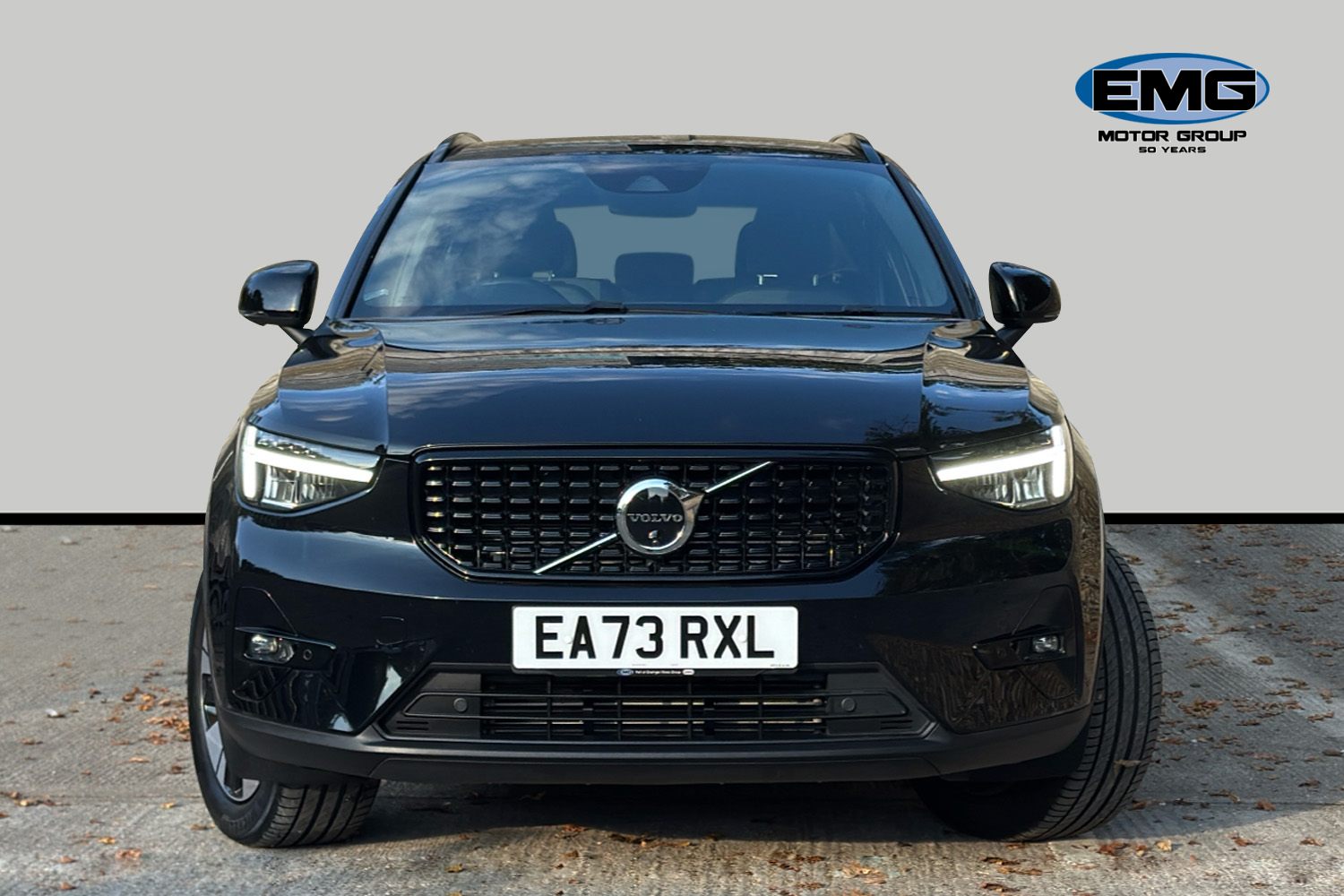 Used Volvo XC40 2023 for sale - 76087654: Photo 2