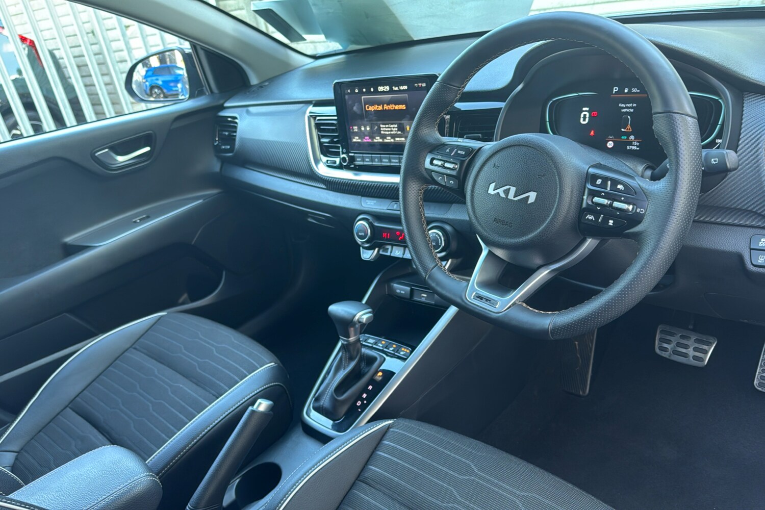 Used Kia Stonic 2024 for sale - 75919369: Photo 10