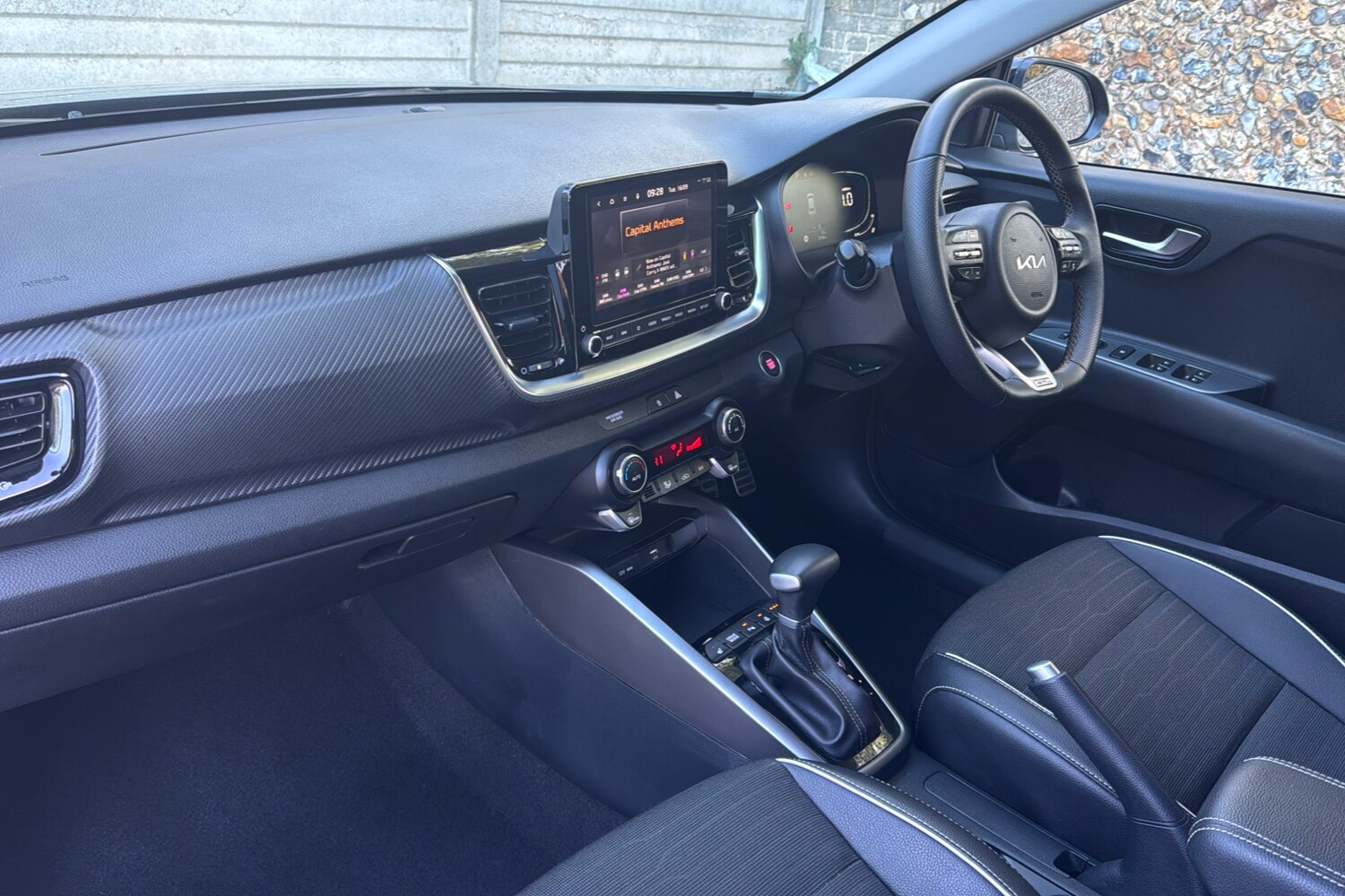 Used Kia Stonic 2024 for sale - 75919369: Photo 11