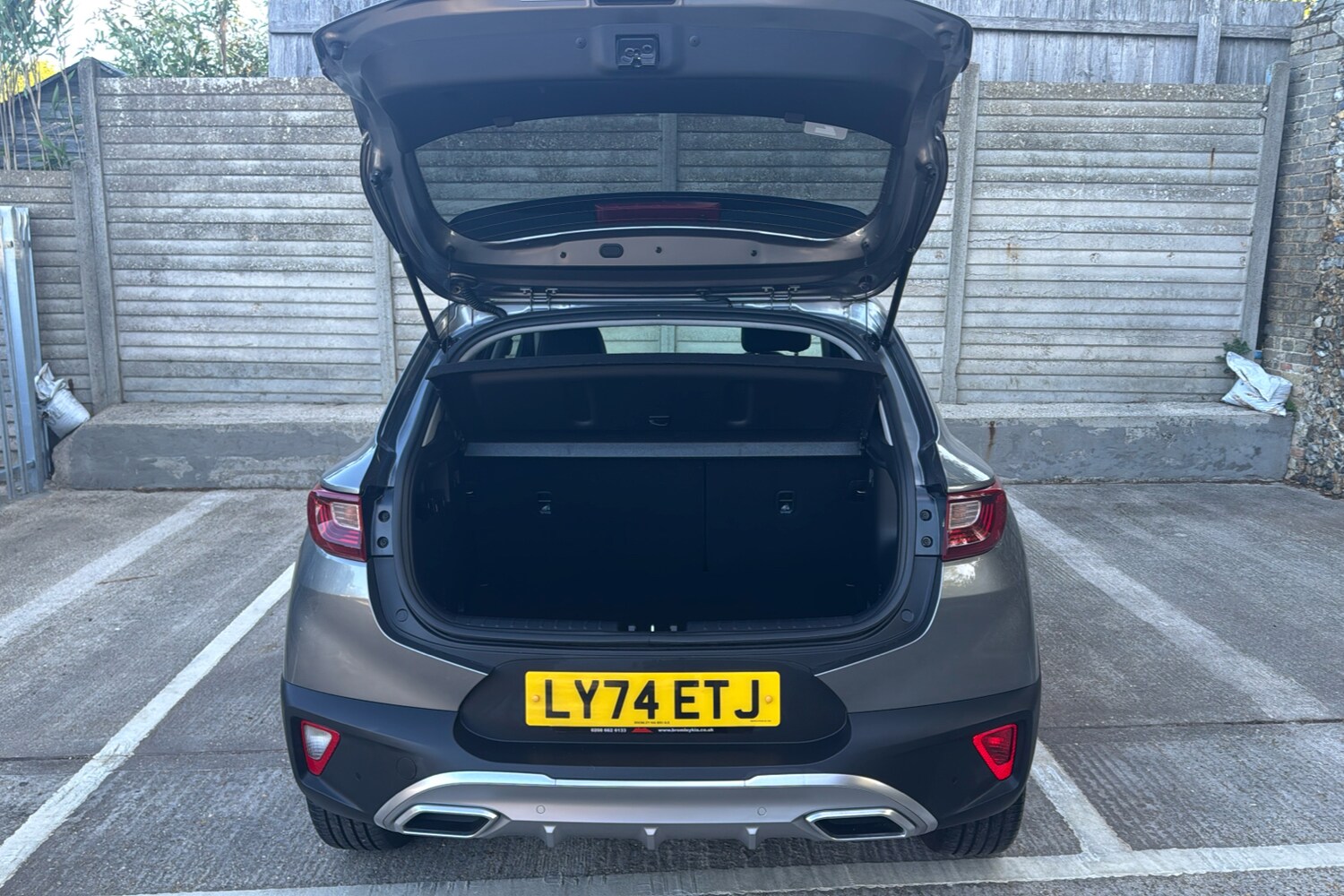 Used Kia Stonic 2024 for sale - 75919369: Photo 19