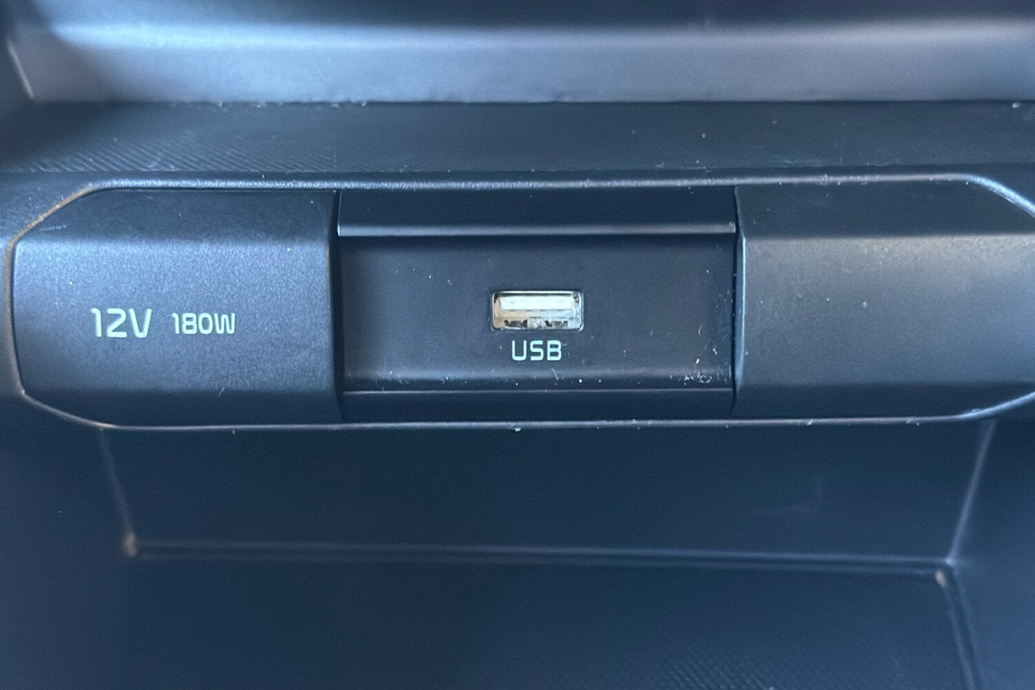 Used Kia Stonic 2024 for sale - 75919369: Photo 23