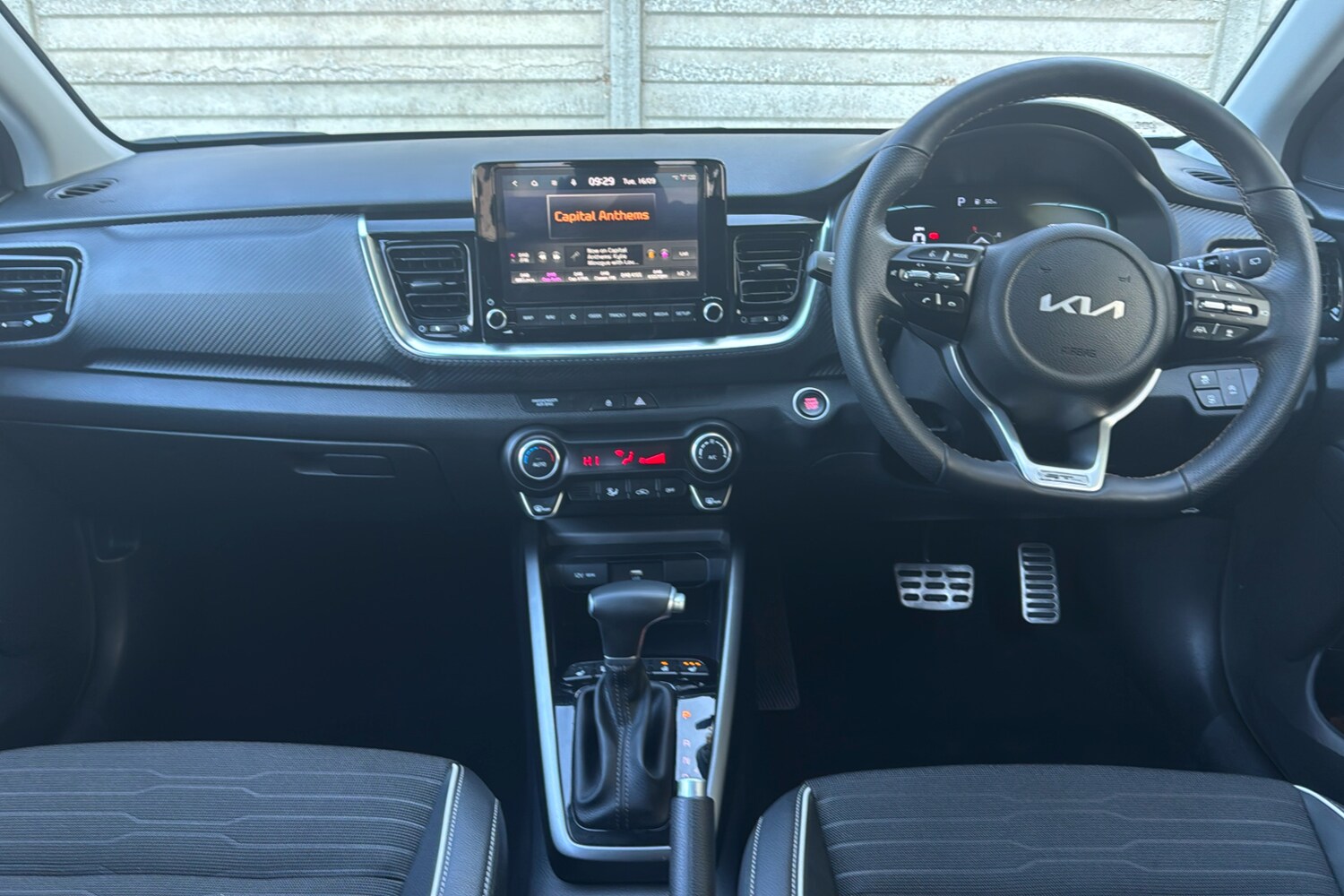 Used Kia Stonic 2024 for sale - 75919369: Photo 9