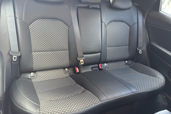 Used Kia XCeed 2025 for sale - 75987283: Photo 12