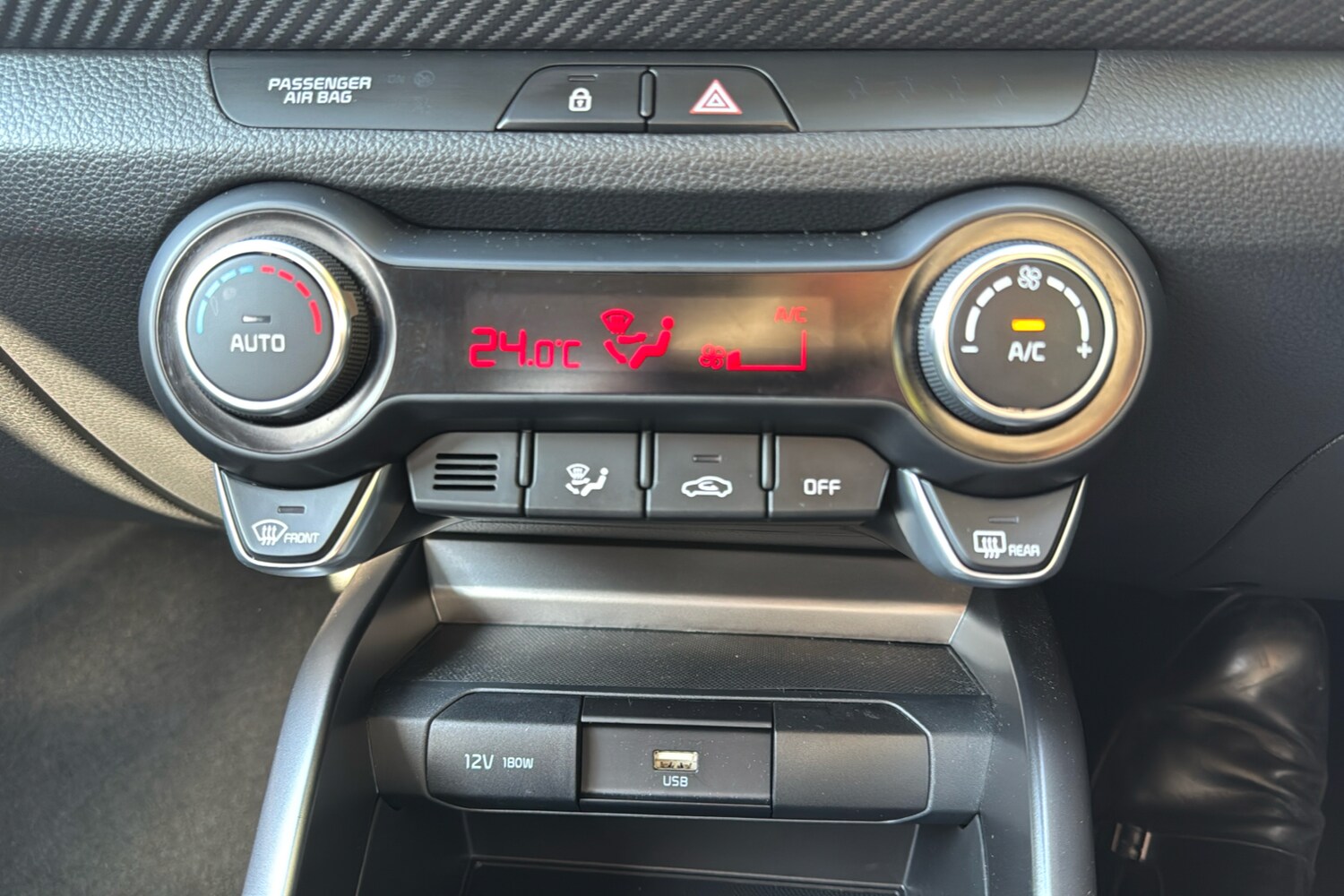 Used Kia Stonic 2024 for sale - 75919375: Photo 16