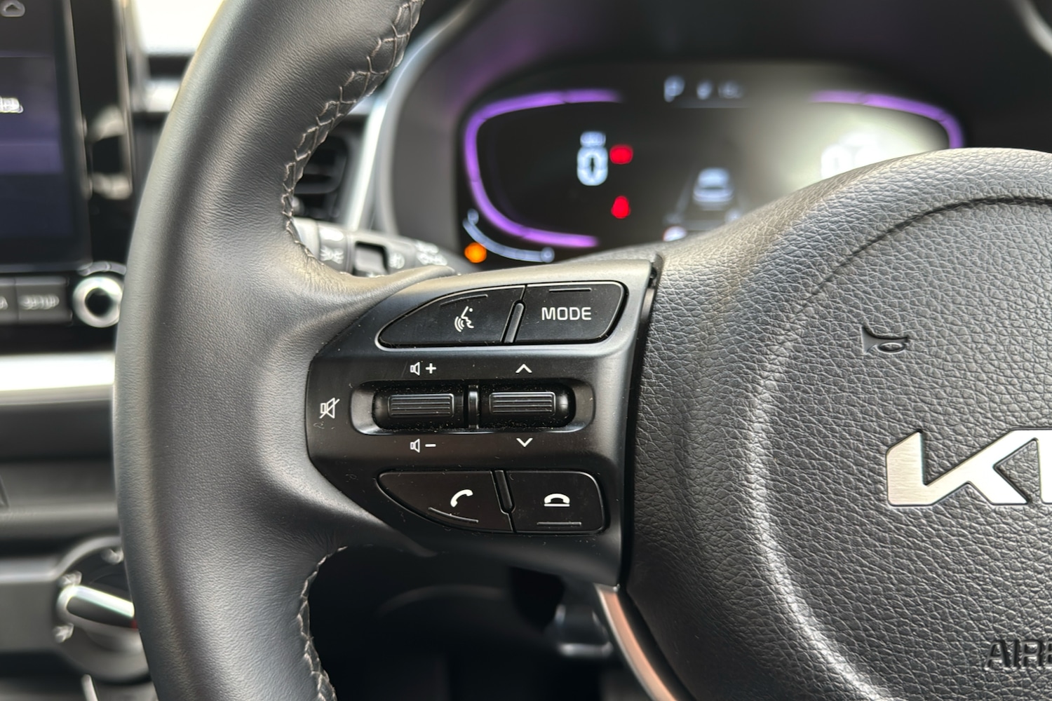 Used Kia Stonic 2024 for sale - 77283623: Photo 17