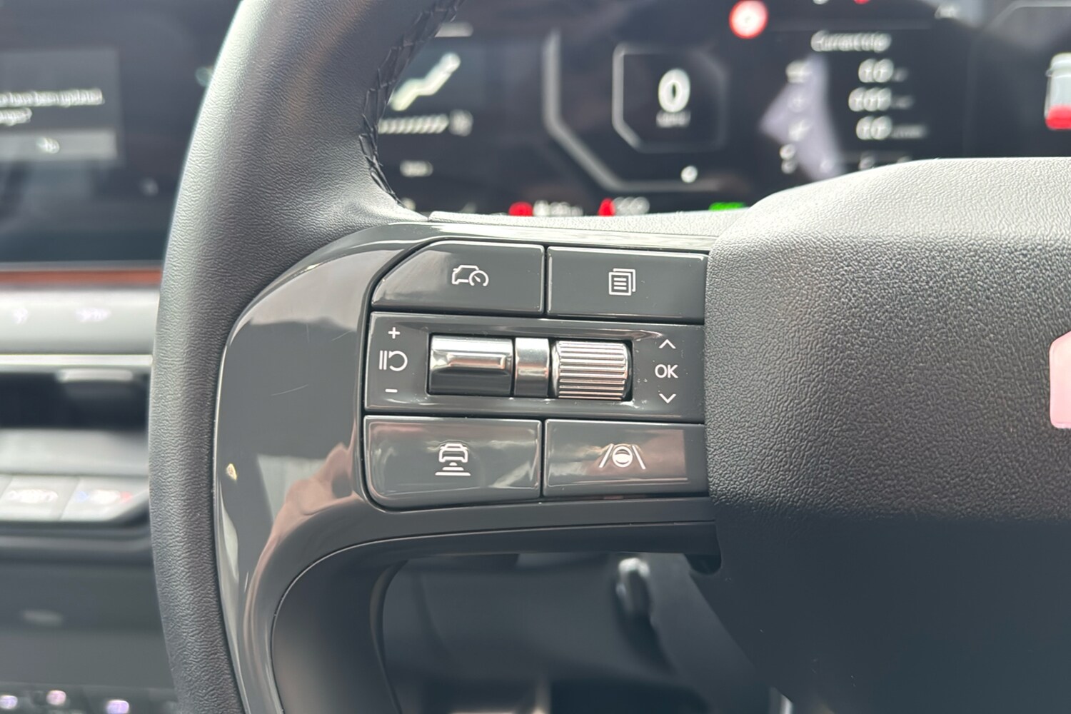 Used Kia EV9 2025 for sale - 77842688: Photo 17