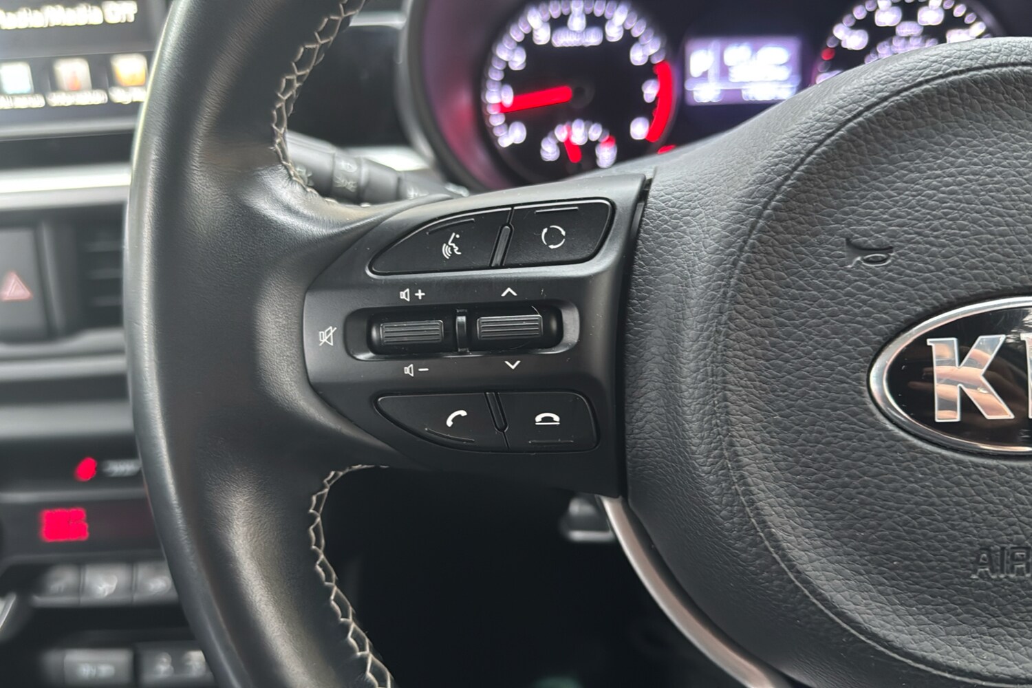 Used Kia Picanto 2019 for sale - 76310432: Photo 17