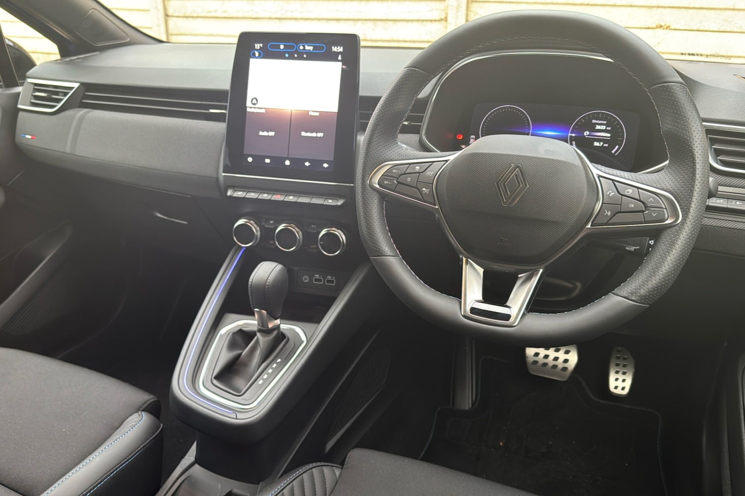 Used Renault Clio 2024 for sale - 76732620: Photo 10