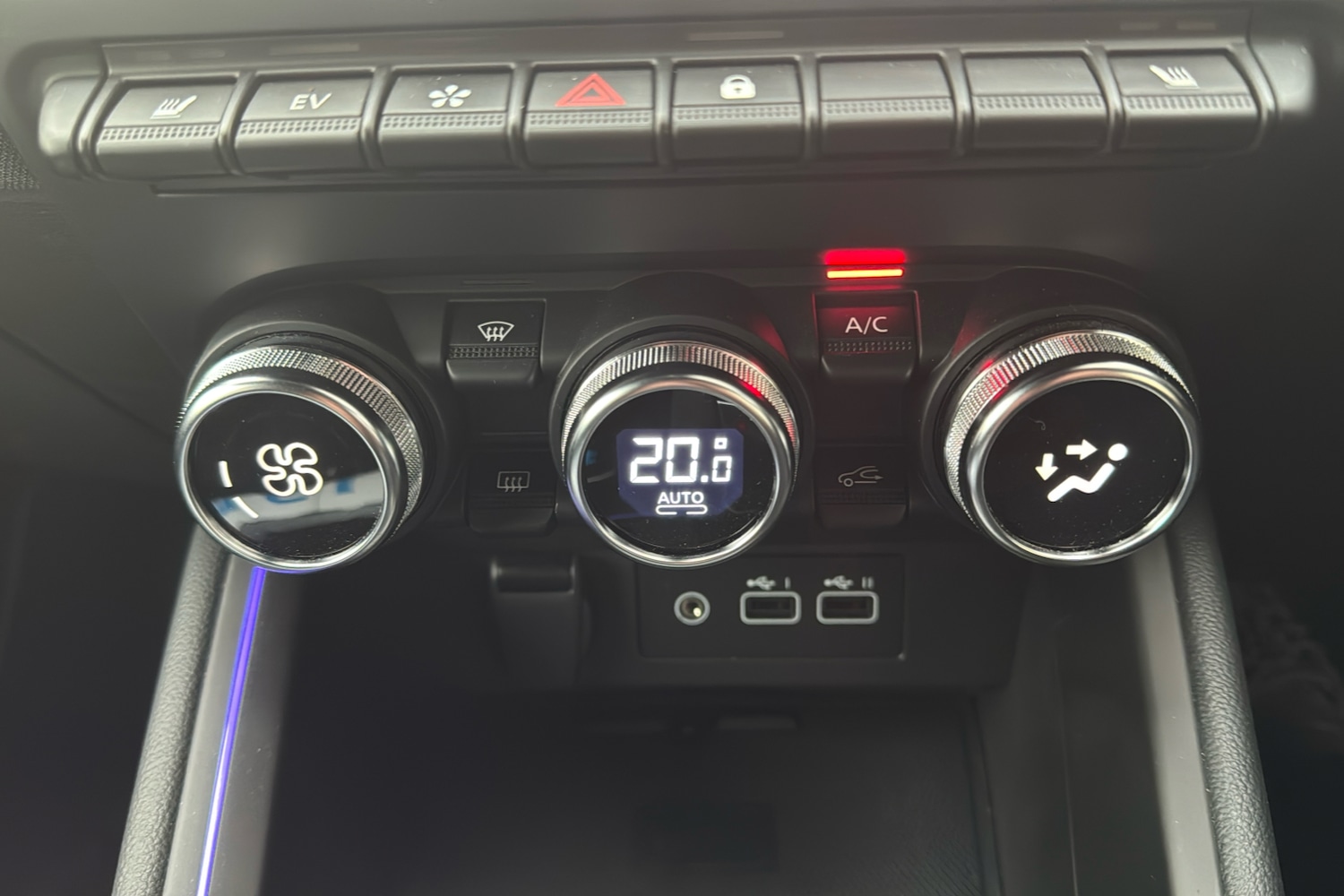 Used Renault Clio 2024 for sale - 76732620: Photo 16