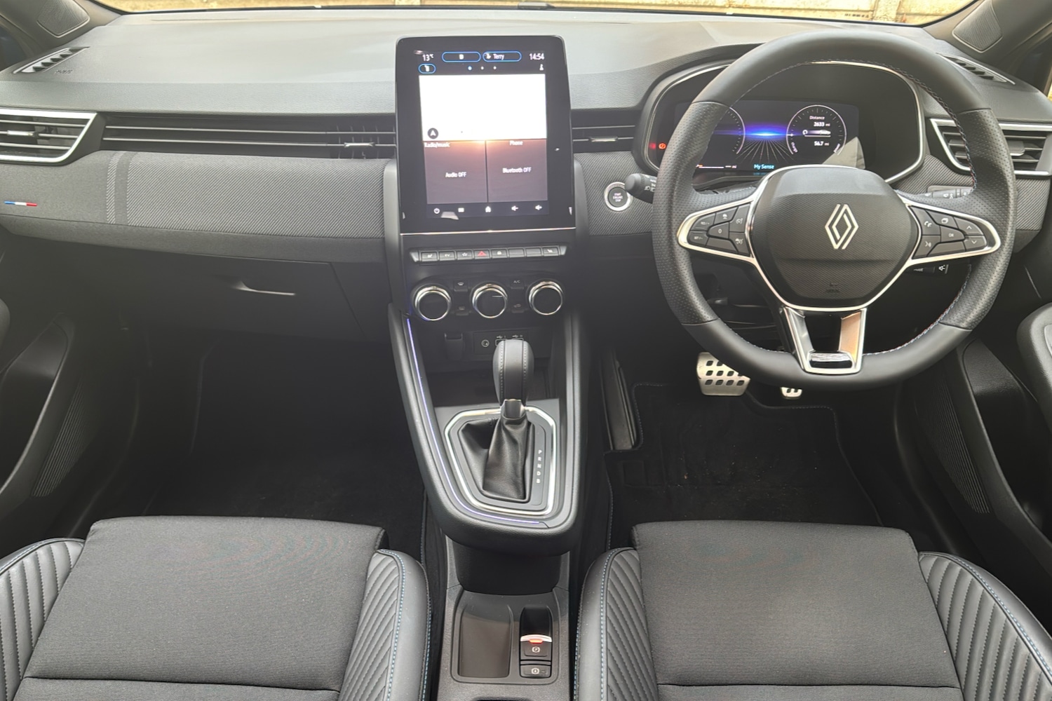 Used Renault Clio 2024 for sale - 76732620: Photo 9