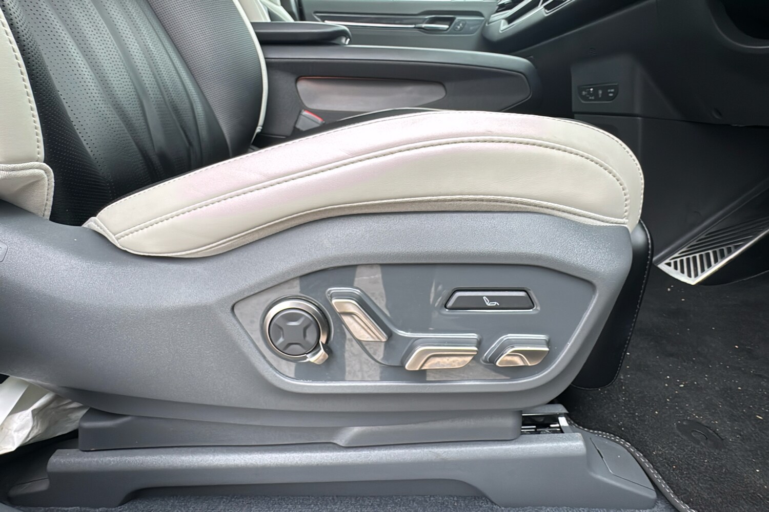 Used Kia EV9 2025 for sale - 77589348: Photo 28