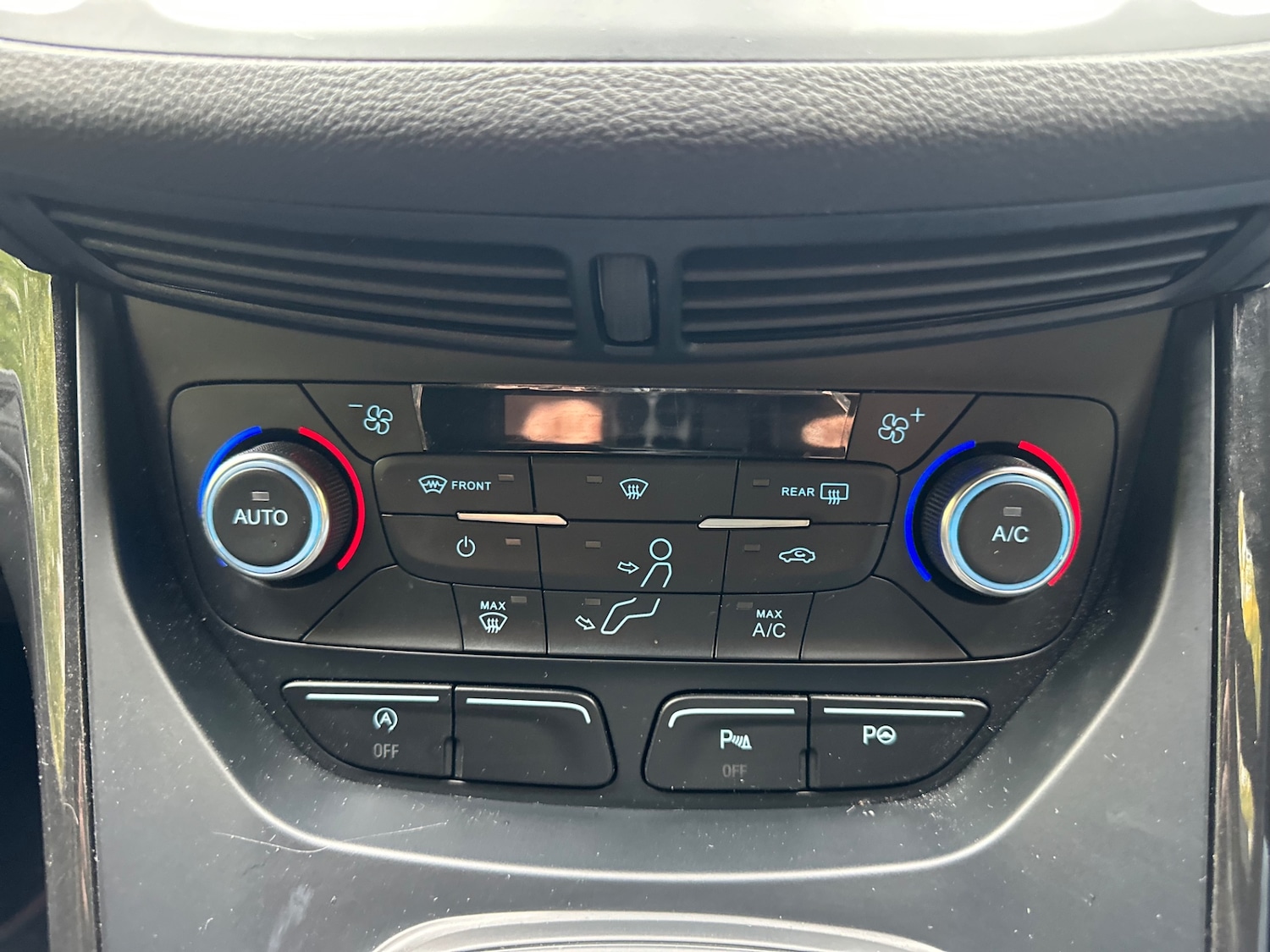 Used Ford Kuga 2019 for sale - 76205395: Photo 29
