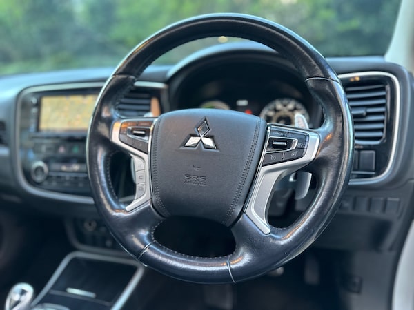 Used Mitsubishi Outlander 2016 for sale - 74212445: Photo 28