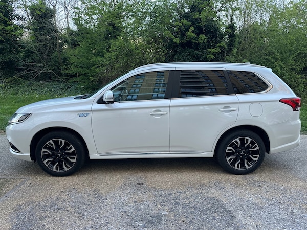 Used Mitsubishi Outlander 2016 for sale - 74212445: Photo 8