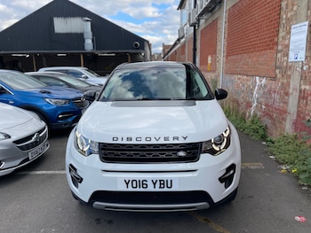 Used Land Rover Discovery Sport 2016 for sale - 75626565: Photo