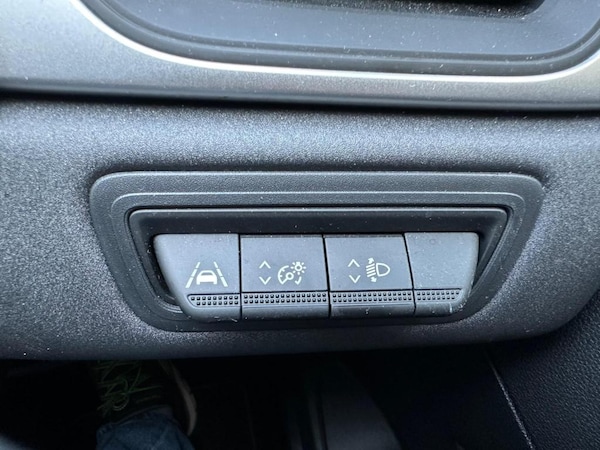 Used Renault Captur 2022 for sale - 74914496: Photo 24