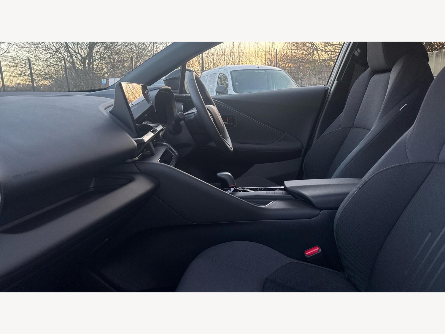 Used Toyota C-HR 2025 for sale - 76457903: Photo 12