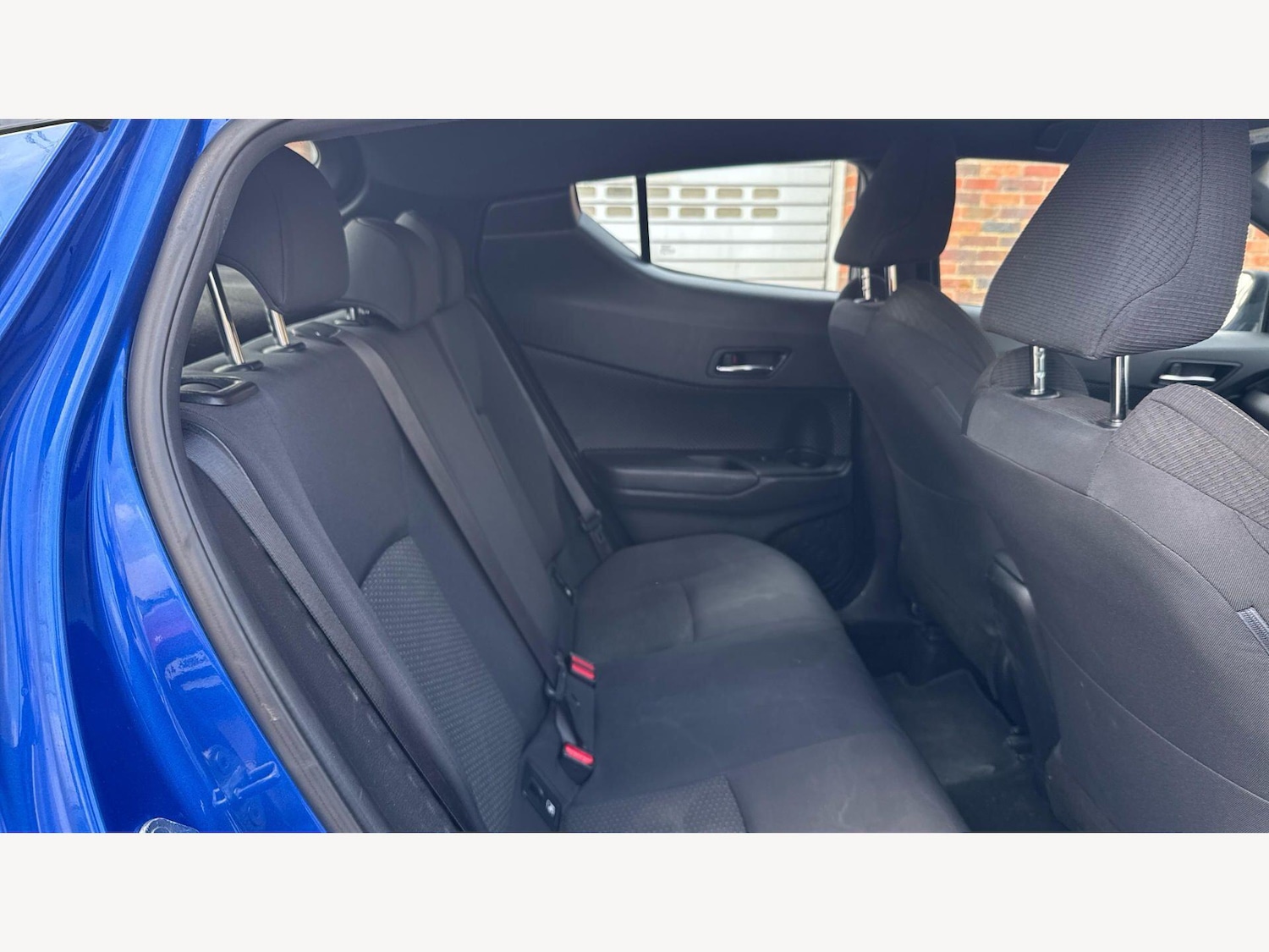 Used Toyota C-HR 2017 for sale - 78035188: Photo 14