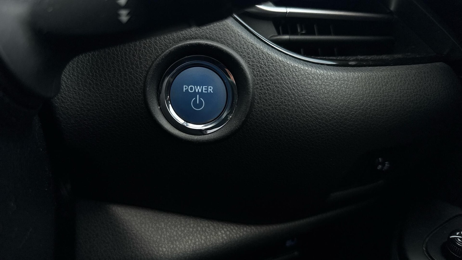 Used Toyota C-HR 2017 for sale - 78035188: Photo 50