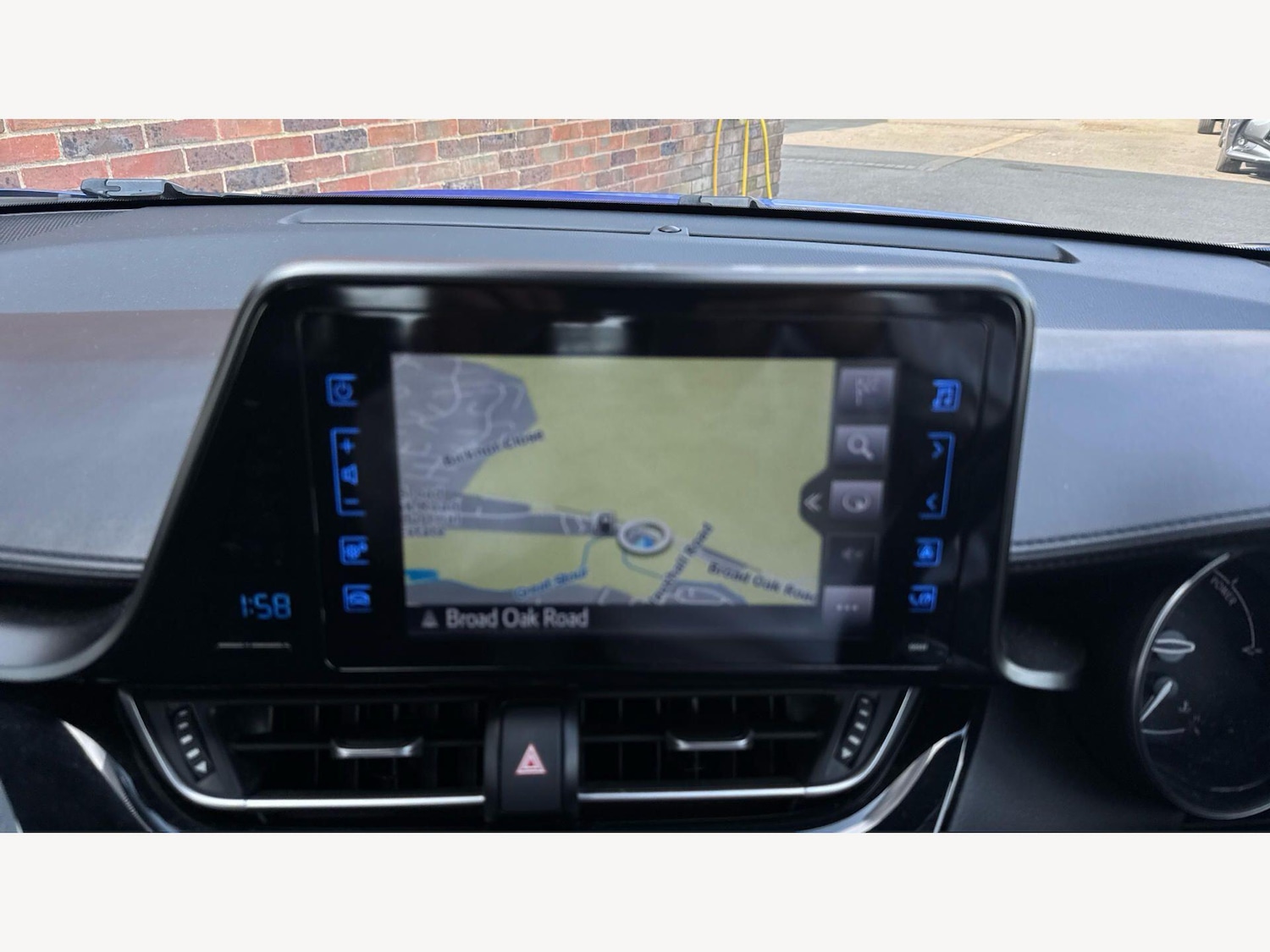 Used Toyota C-HR 2017 for sale - 78035188: Photo 9