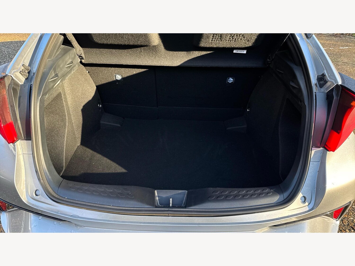 Used Toyota C-HR for sale - 77230032: Photo 16