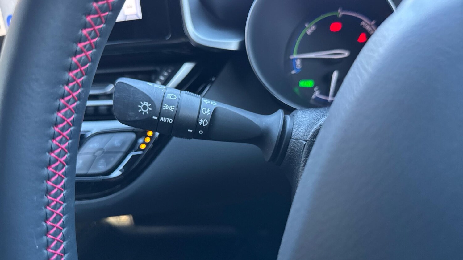 Used Toyota C-HR for sale - 77230032: Photo 53