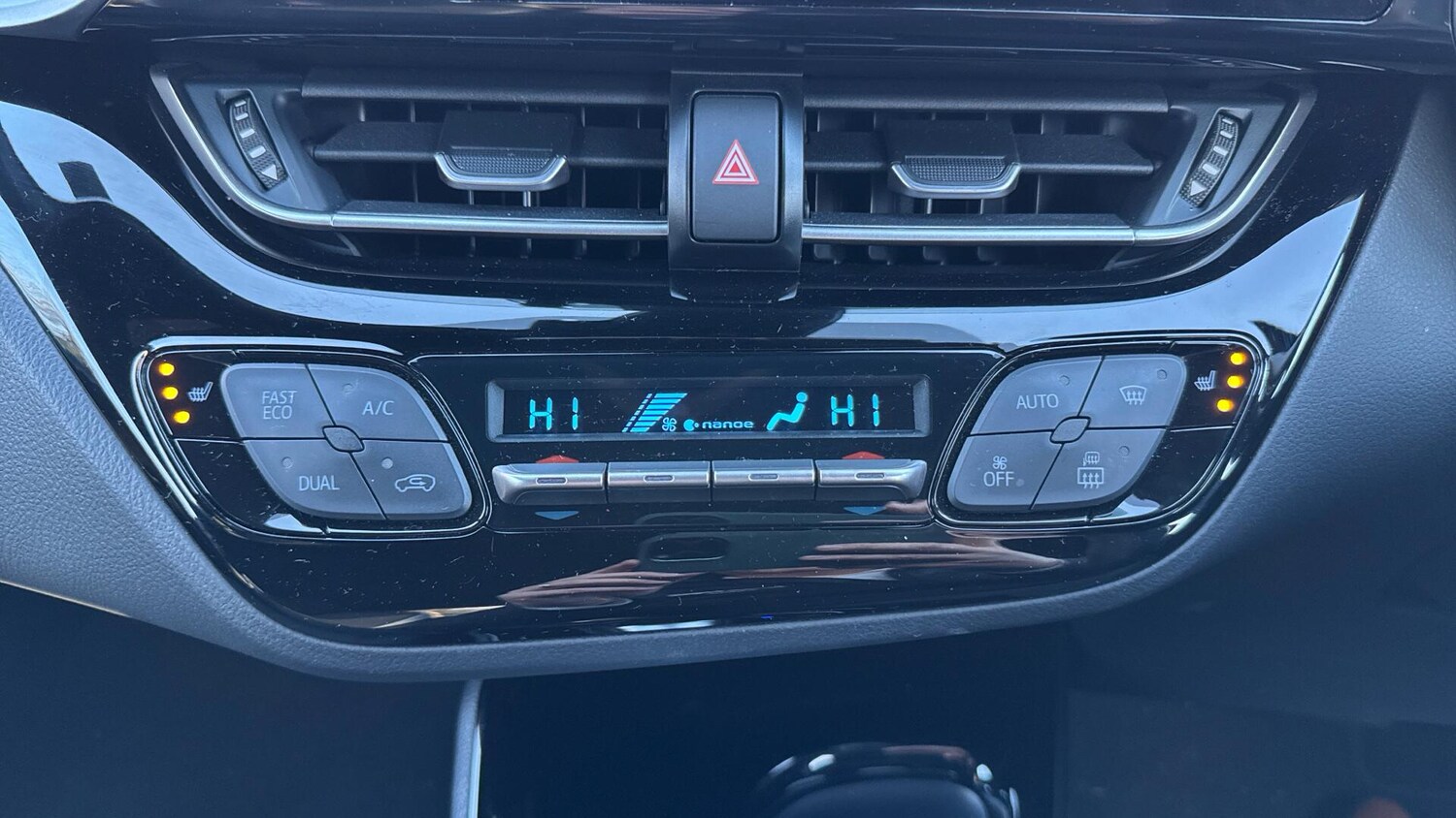 Used Toyota C-HR for sale - 77230032: Photo 54