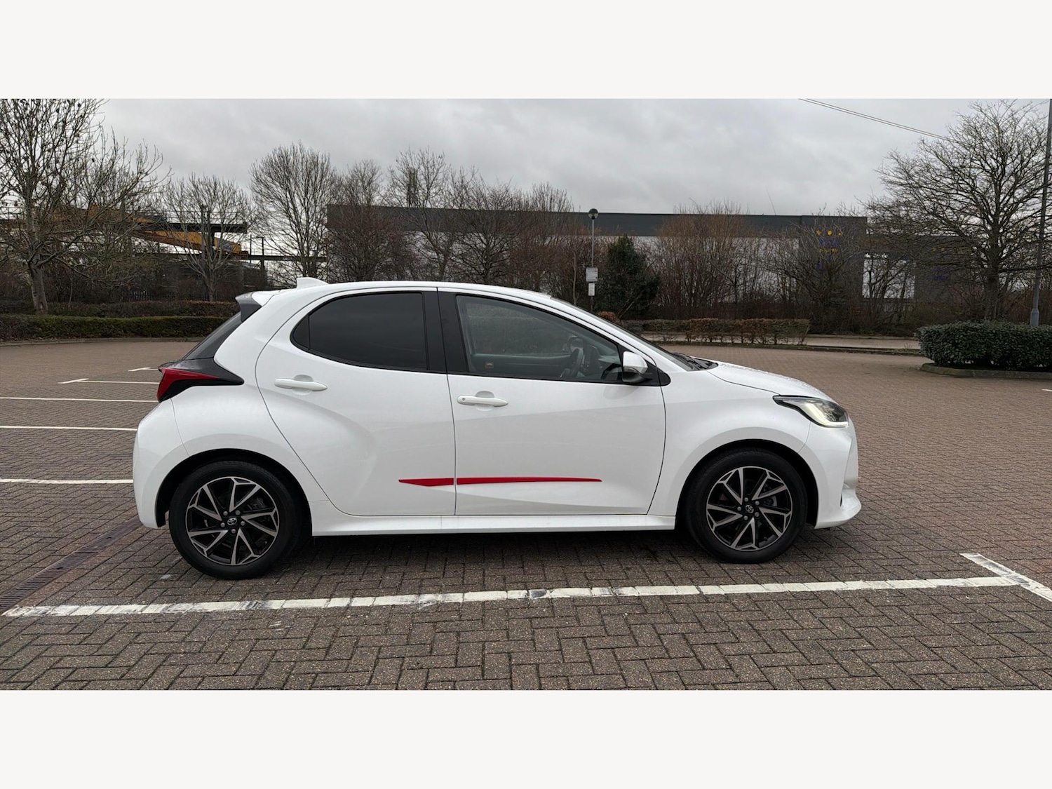 Used Toyota Yaris 2024 for sale - 77550333: Photo 18