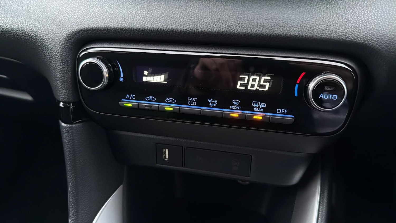 Used Toyota Yaris 2024 for sale - 77550333: Photo 50